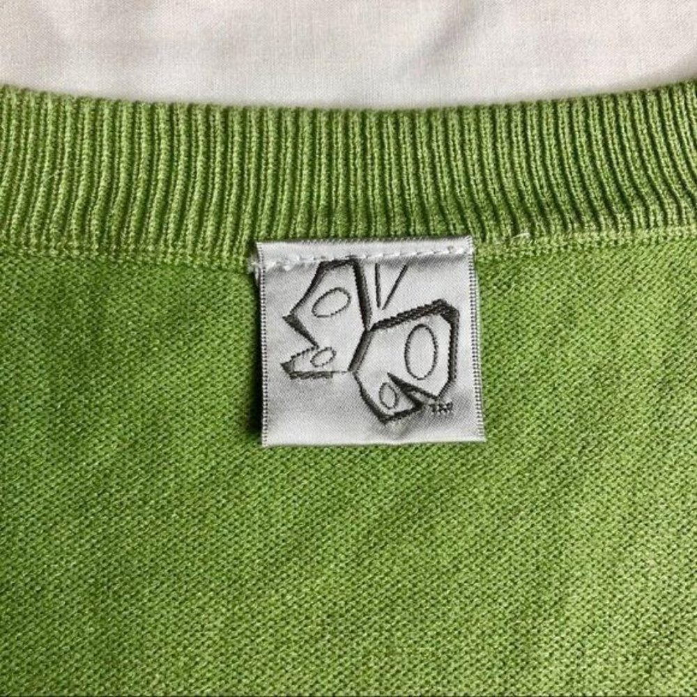 ⭐️ 5/$25 Green Cardigan Button Sweater - Picture 6 of 6